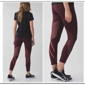 Lululemon All Meshed Up 7/8 Tight Bordeaux Drama / Flash Light Size 2